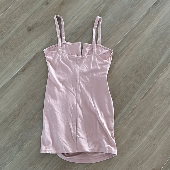 Superdown Dress - Picture 3 of 3